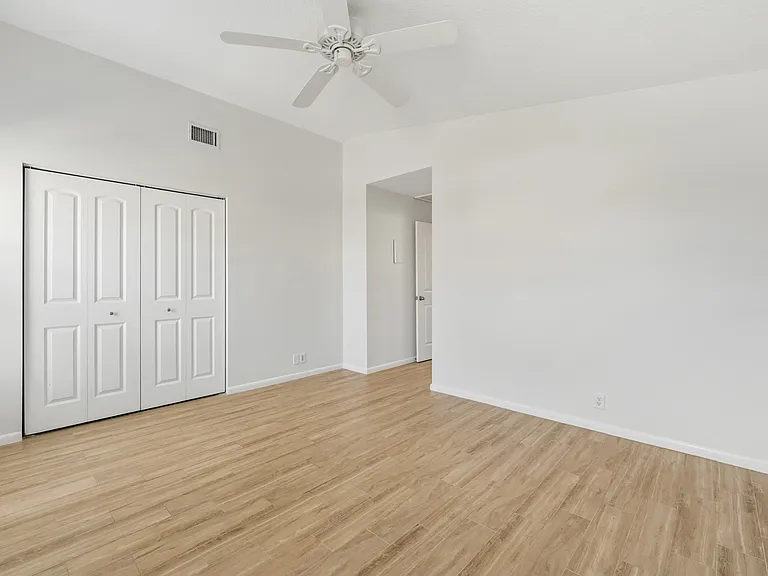 7916 SE Villa Cir — Photo 19