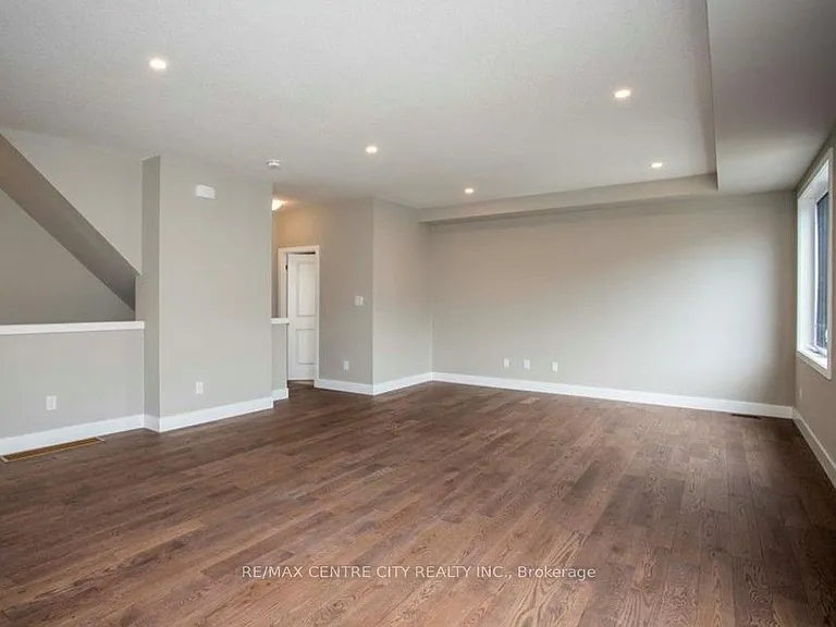 2070 Meadowgate Blvd #37 — Photo 11