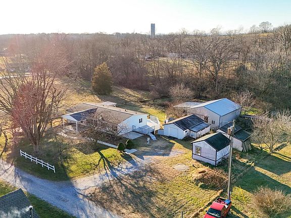 2nd image of 9706 Crabapple Ln