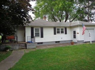 506 S Main St, Colchester, IL 62326