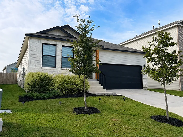 13123 Bay Point Way — Photo 1