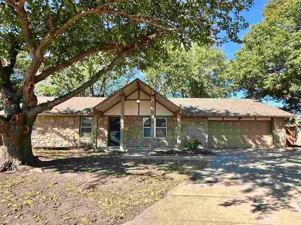 313 Lora Ave, Ponca City, OK 74601