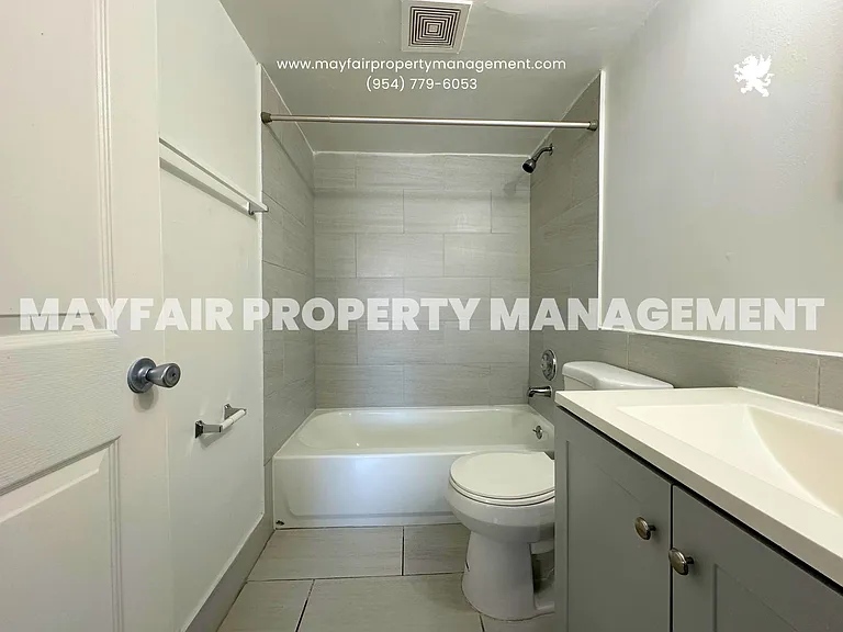 928 S Federal Hwy #17 — Photo 5