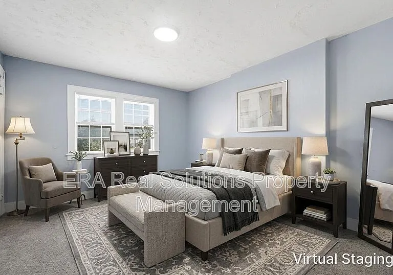 1575 E Cordell Ave — Photo 2