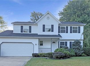1050 Oak St, Medina, OH
