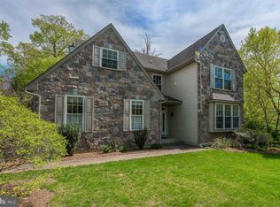 227 Rogers Ln, Wallingford, PA 19086