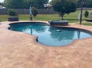 104 Palomino Dr, Newnan, GA 30265