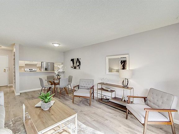 4th image of 7104 Shelter Creek Ln