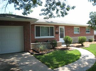 4153 Rexford Dr, Saint Louis, MO 63125