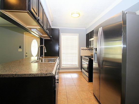 5th image of 9026 Geraldine St