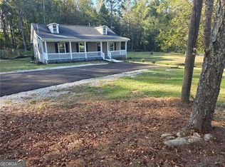 81 Lawanda Ln, Hiram, GA 30141