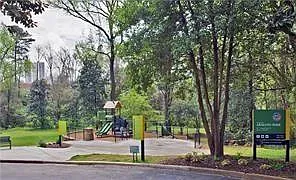1701 Cedar Chase Ln NE — Photo 18