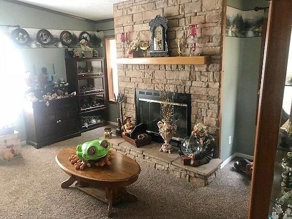 4th image of 57 Balsam Ln