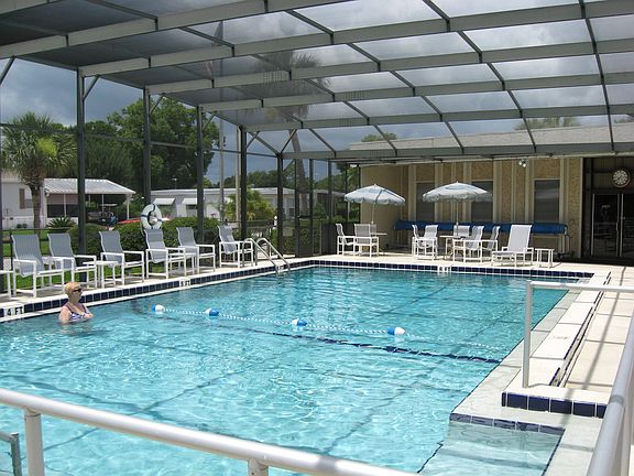 Community pool