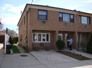 6115 167th St, Fresh Meadows, NY 11365