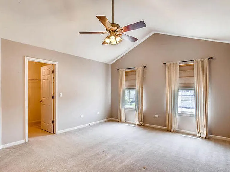 2137 Sunrise Cir — Photo 15
