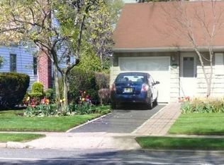 1604 Union Ave, Hewlett, NY 11557