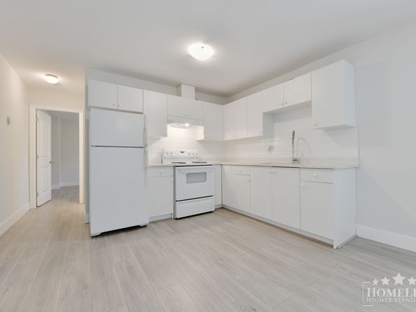 2 bedroom rental in Surrey — photo 6