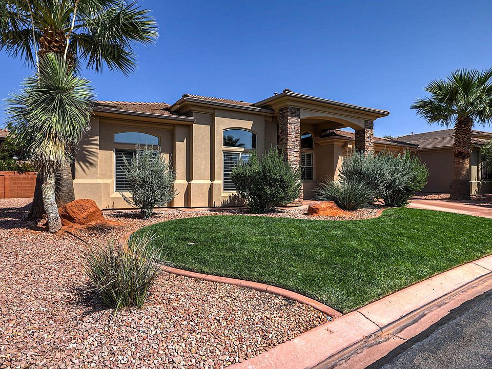 2nd image of 1668 N Sonoran Dr