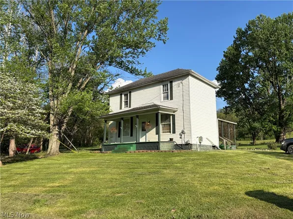 2840 Darlington Dr, Zanesville, OH 43701