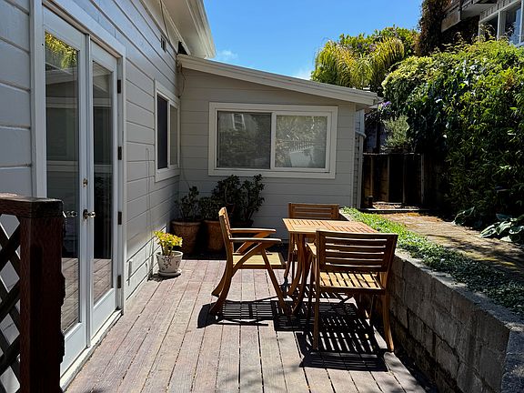 4th image of 425 Napa St
