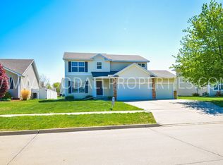 705 SE Carefree Ln, Waukee, IA 50263