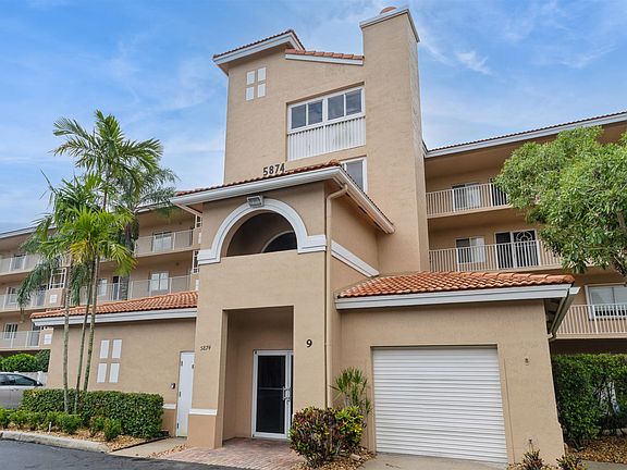 2nd image of 5874 Crystal Shores Dr APT 402