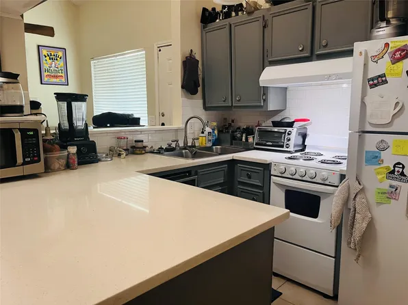 4411 Guadalupe St APT 13, Austin, TX 78751