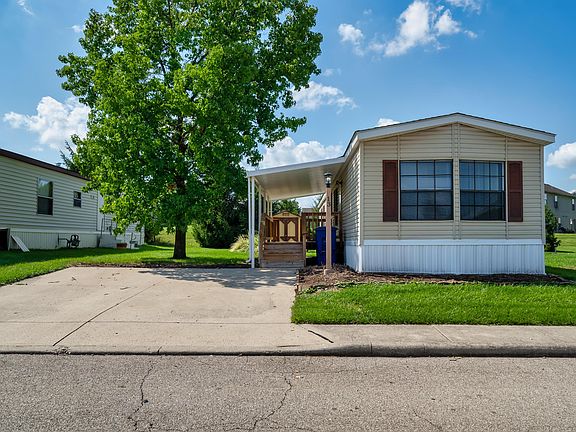 2nd image of 13 Oak Glen Dr
