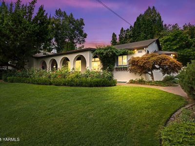 2205 W Chestnut Ave, Yakima, WA, 98902