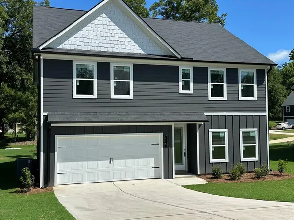 176 Bell Ave, Hoschton, GA 30548