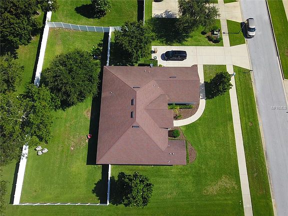 2nd image of 13030 Colonnade Cir