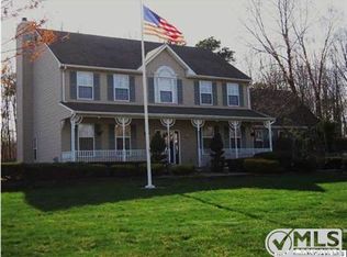 23 Hardwood Dr, Jackson, NJ 08527