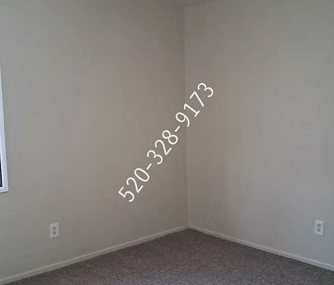 13501 N Lon Adams Rd #1 — Photo 11