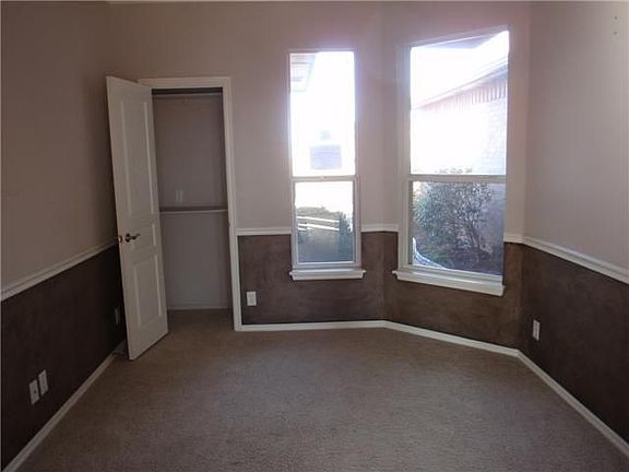 5th image of 2520 NW 165th Ter