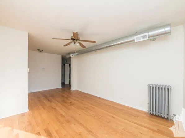1249 W Henderson St #3325G, Chicago, IL 60657