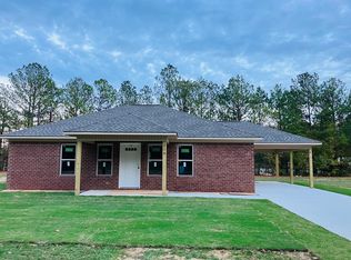 970 S Feemster Lake Rd, Tupelo, MS 38804