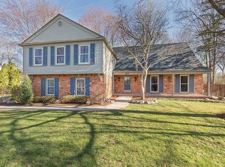 1142 Hickory Hill Dr, Rochester Hills, MI
