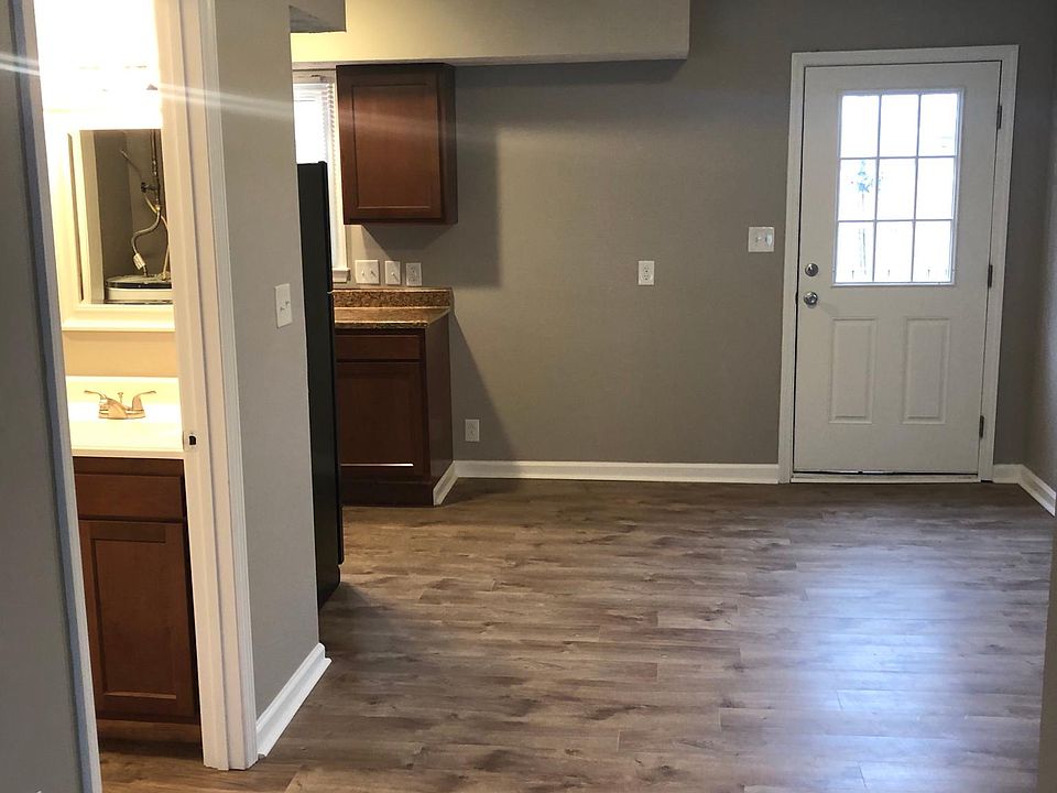 1st image of 1648 Foxhaven Dr