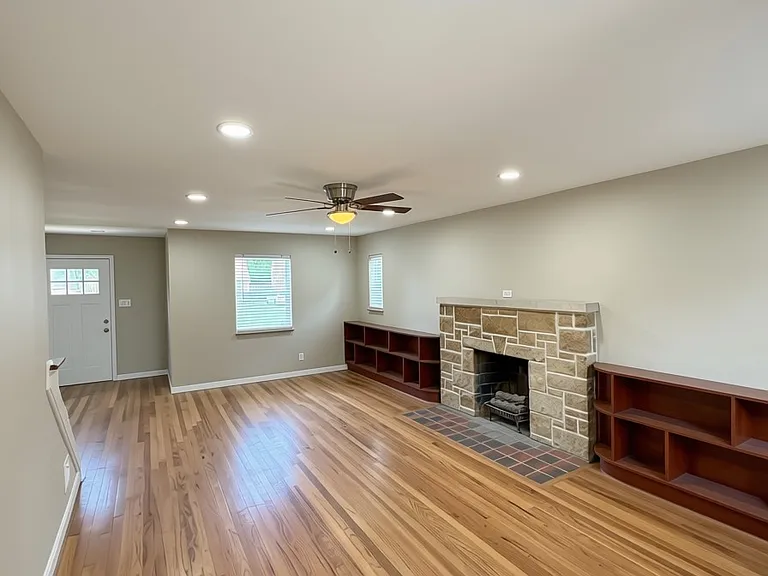 5125 Highview Dr — Photo 4