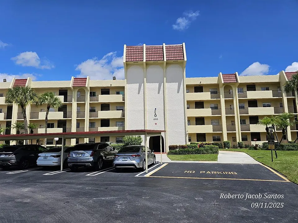 9440 SW 8th St #207