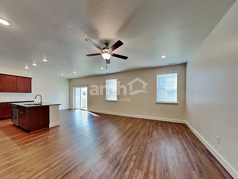 2382 E Buckskin Way — Photo 6
