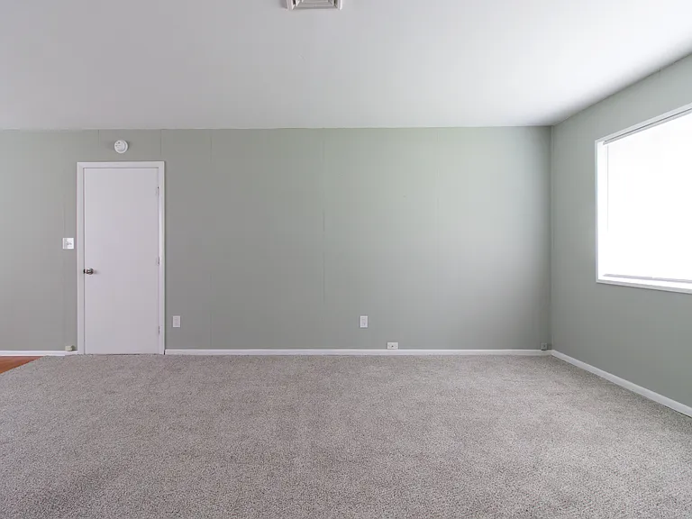 2031 Kerrwood Dr — Photo 2