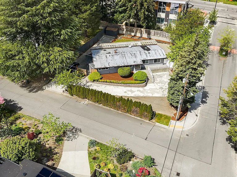 79 110th Ave SE — Photo 24
