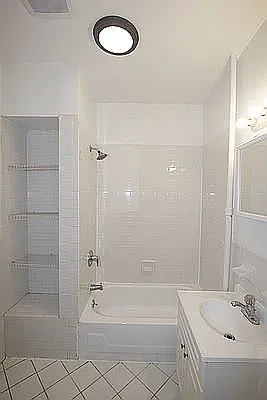 Rented by Jonis Realty | media 27