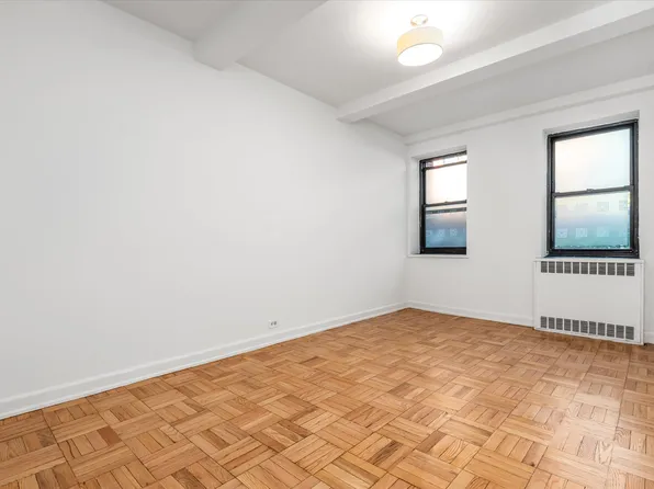 90 Park Terrace East image 6 of 33