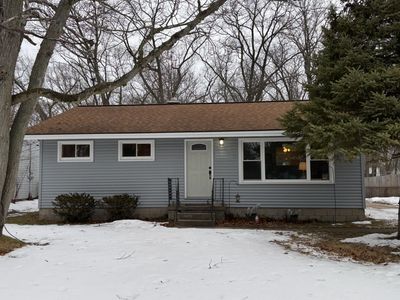 2334 Arbor Ave, Norton Shores, MI, 49441