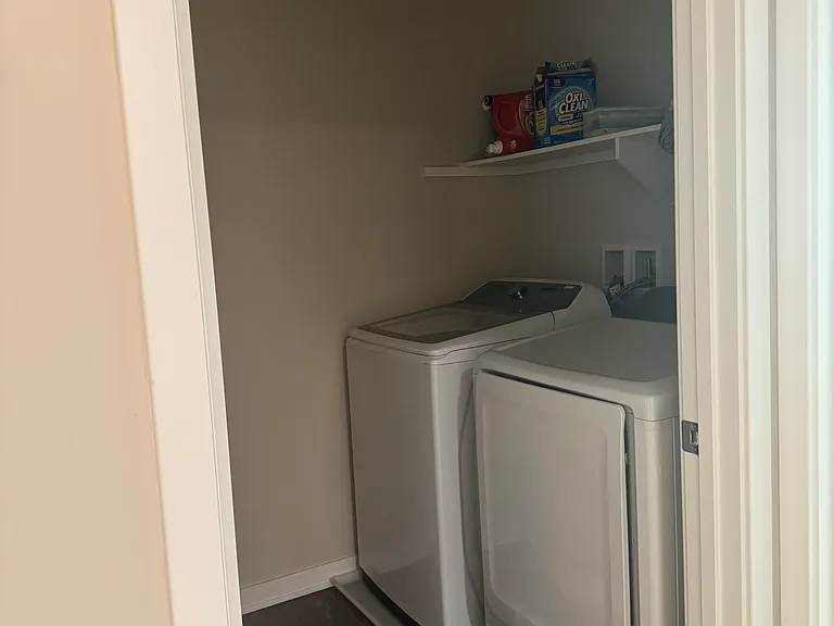 712 Highline Way — Photo 19