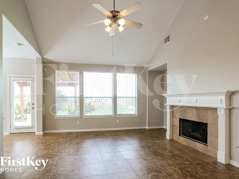 20746 Oakhurst Trails Dr — Photo 3