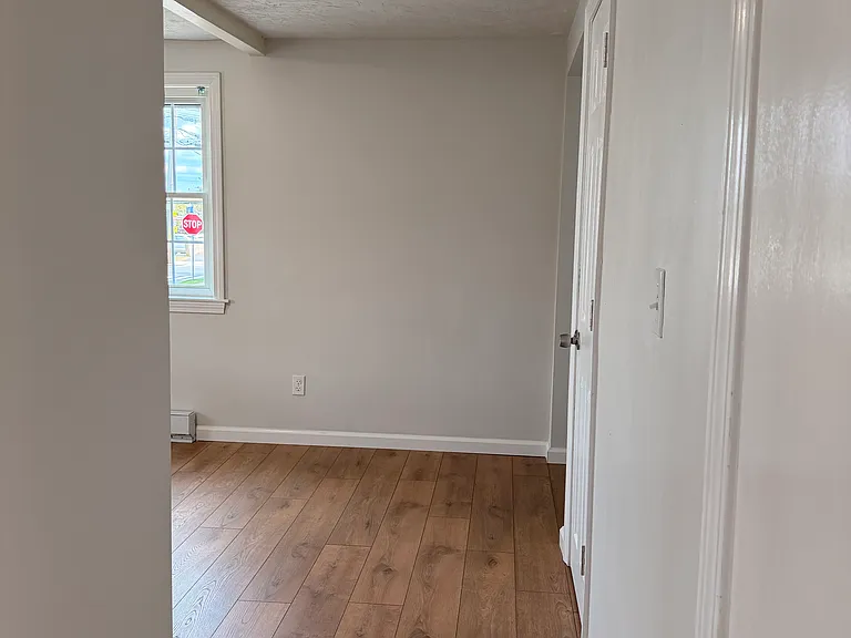 47 Vernon St E #1 — Photo 19